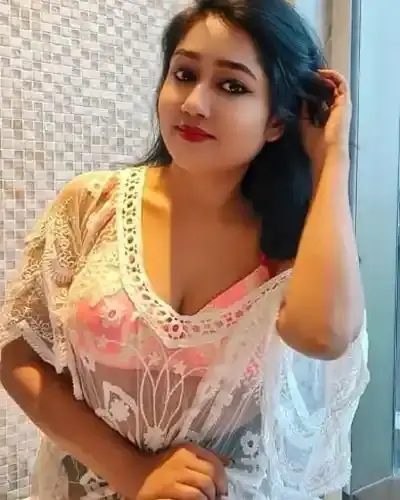 Escort Senapati